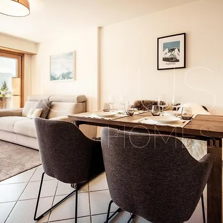 Charming & Golf Retreat In Apartment *