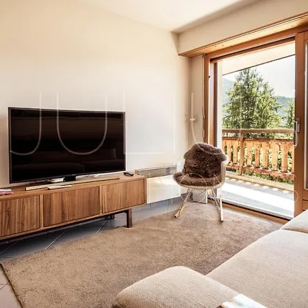 Charming & Golf Retreat In *
